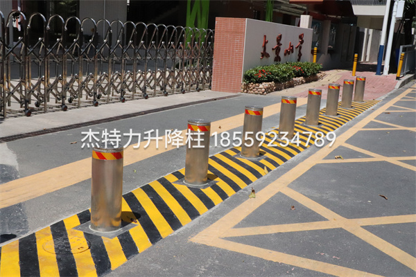 杰特力-校門(mén)口阻車(chē)防撞柱